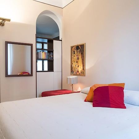 Plinius Apartment Milan Bagian luar foto